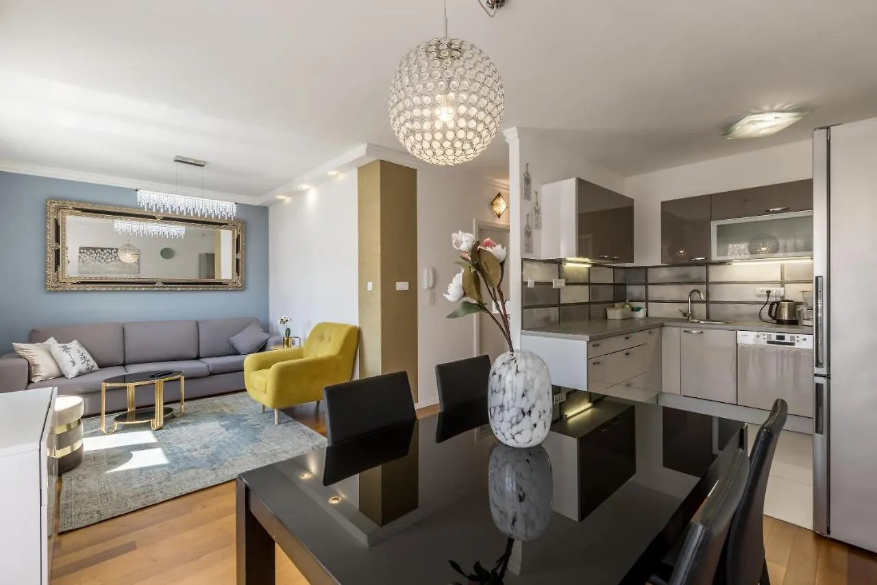 Izabela L Appartement Split